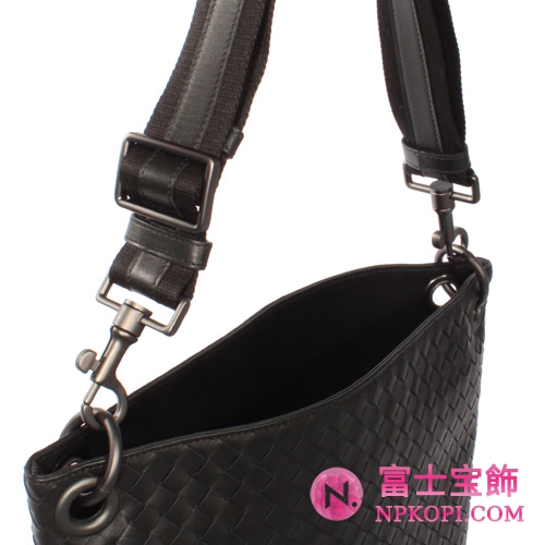 Bottega Veneta/ボッテガ・ヴェネタ  カーフレザー ショルダーバッグ ブラック 161623V465C1000
